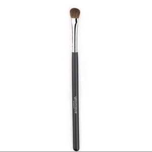 Younique deluxe brush